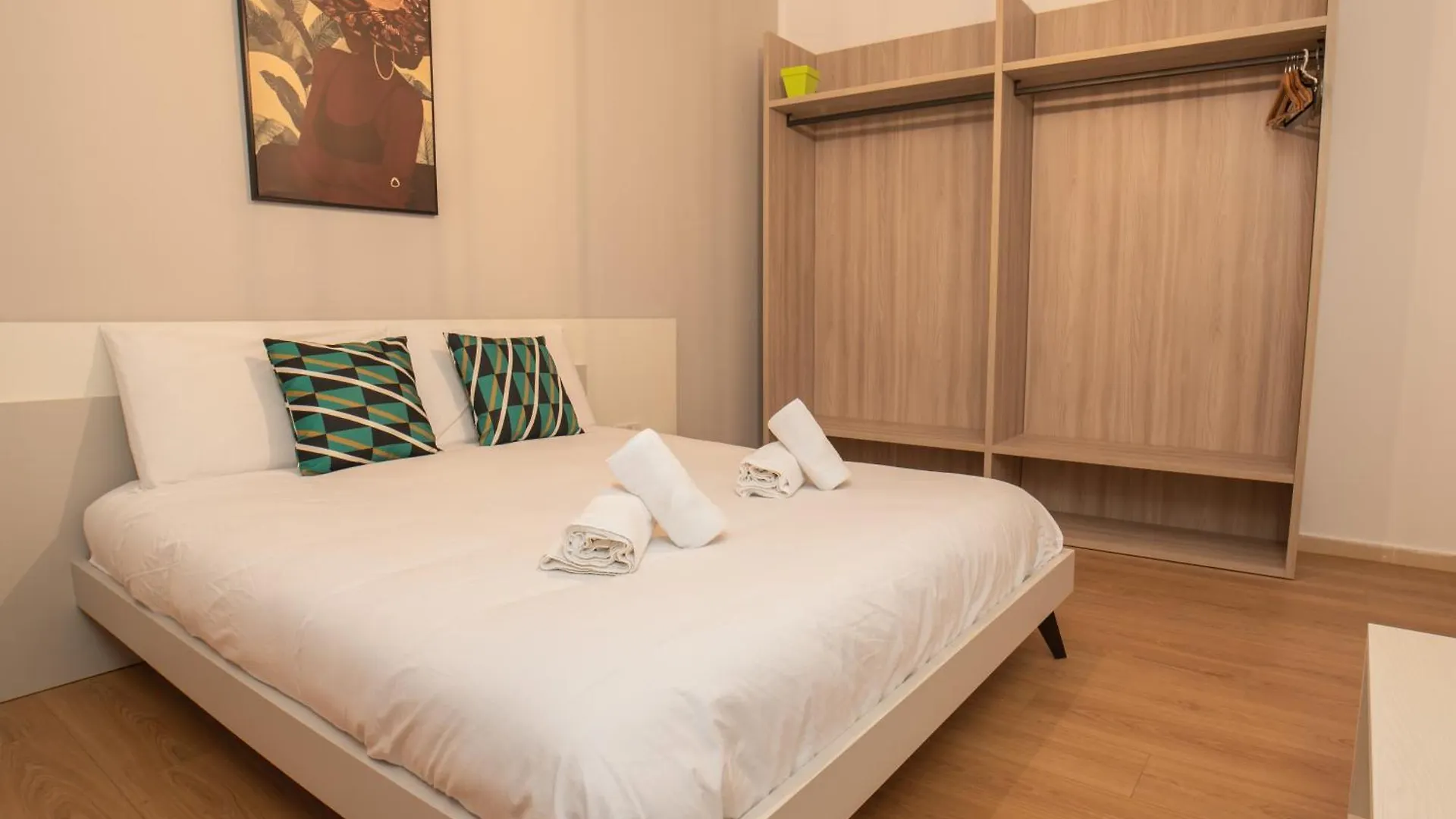 Central 3 Bedrooms Apartment Sliema