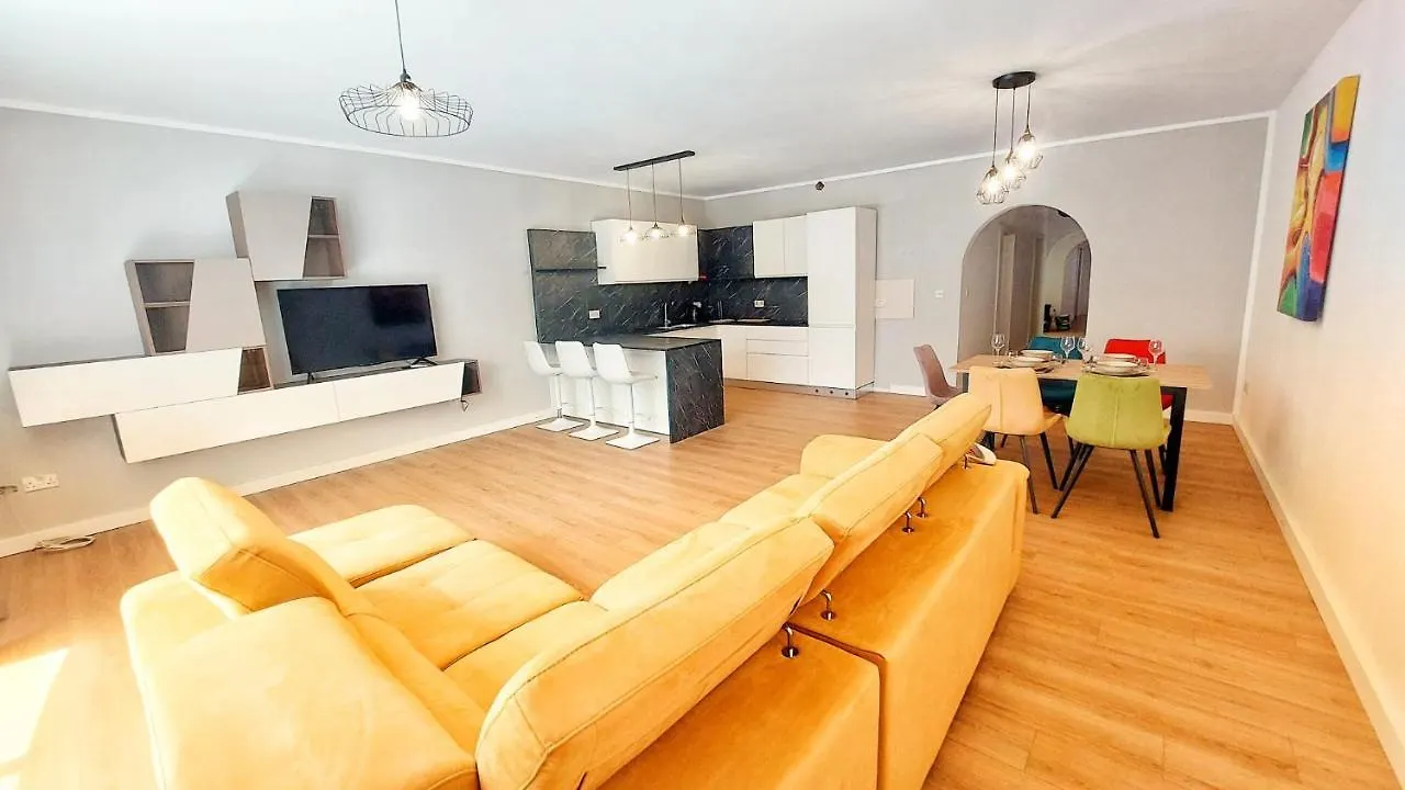 Central 3 Bedrooms Apartment Sliema
