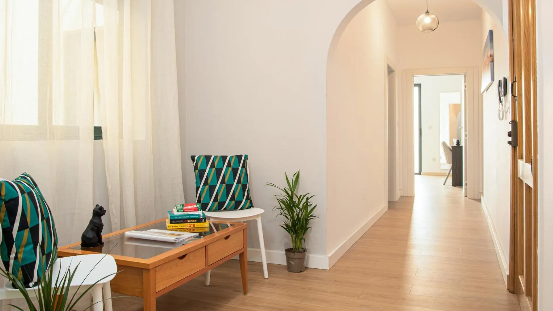 Central 3 Bedrooms Apartment Sliema