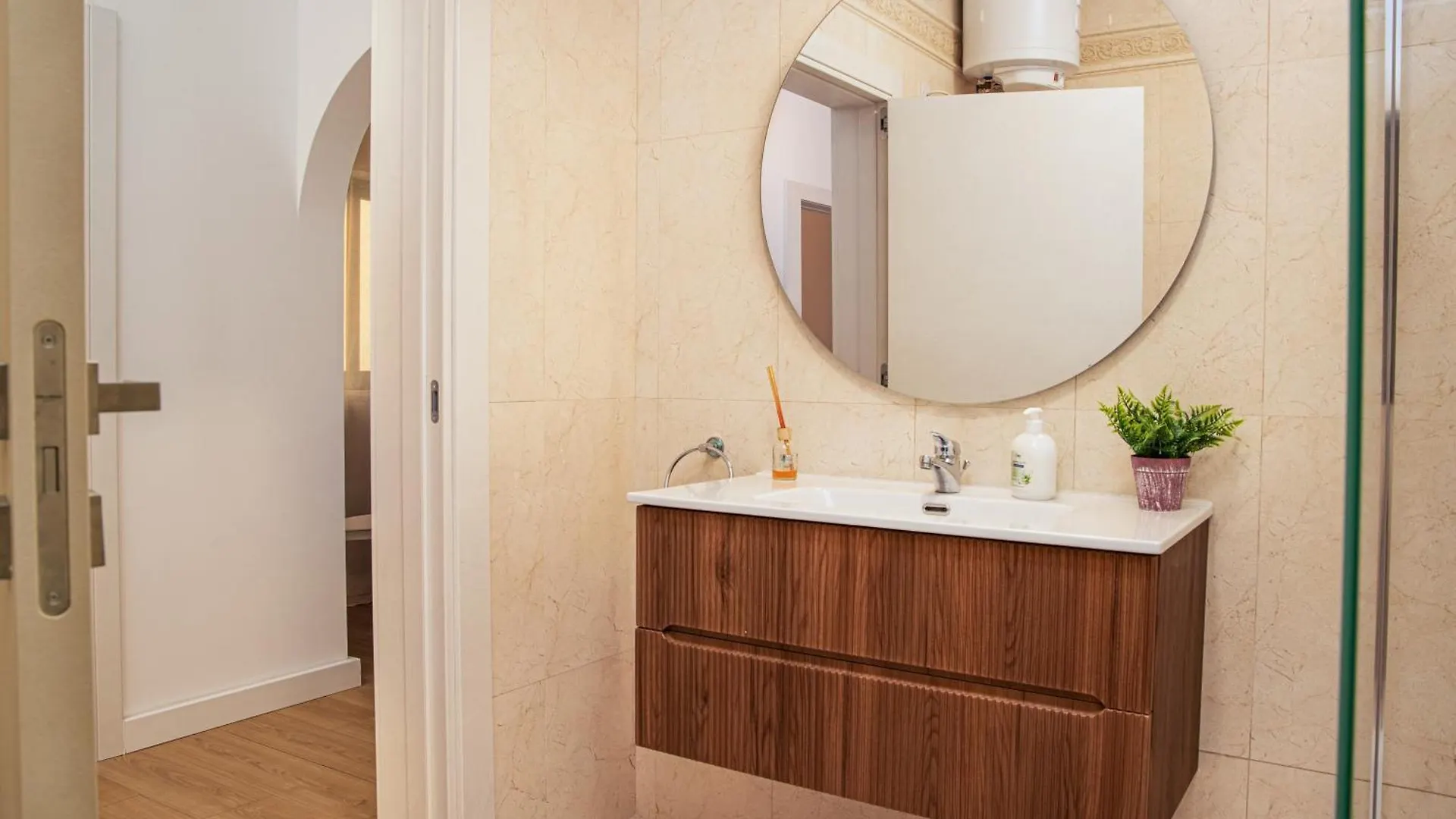 Central 3 Bedrooms Apartment Sliema