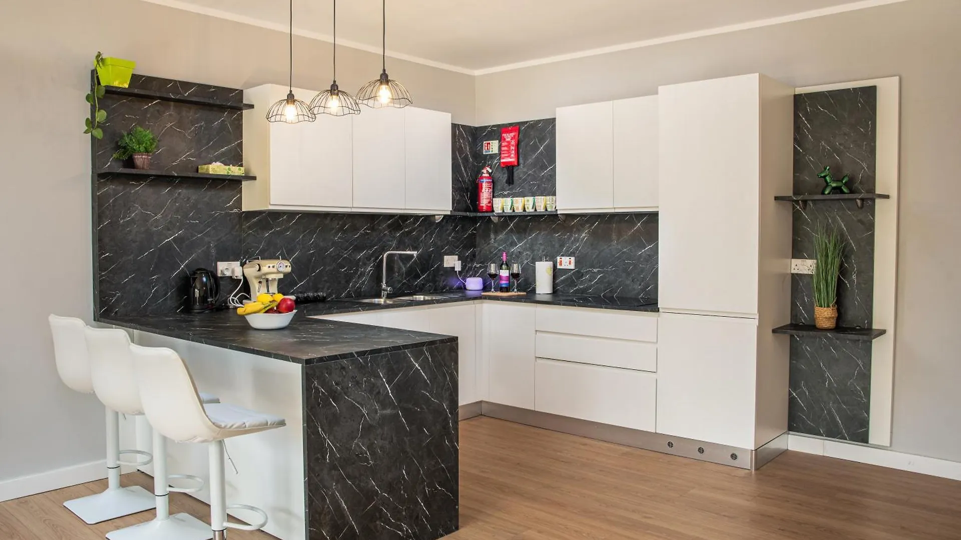 Central 3 Bedrooms Apartment Sliema
